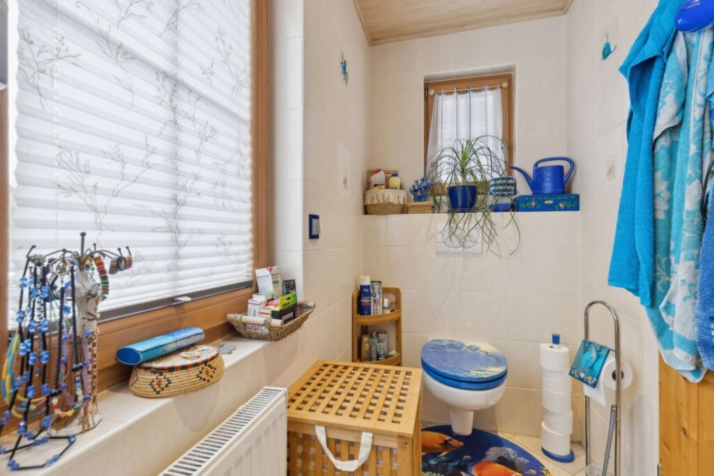 Gäste-WC EG