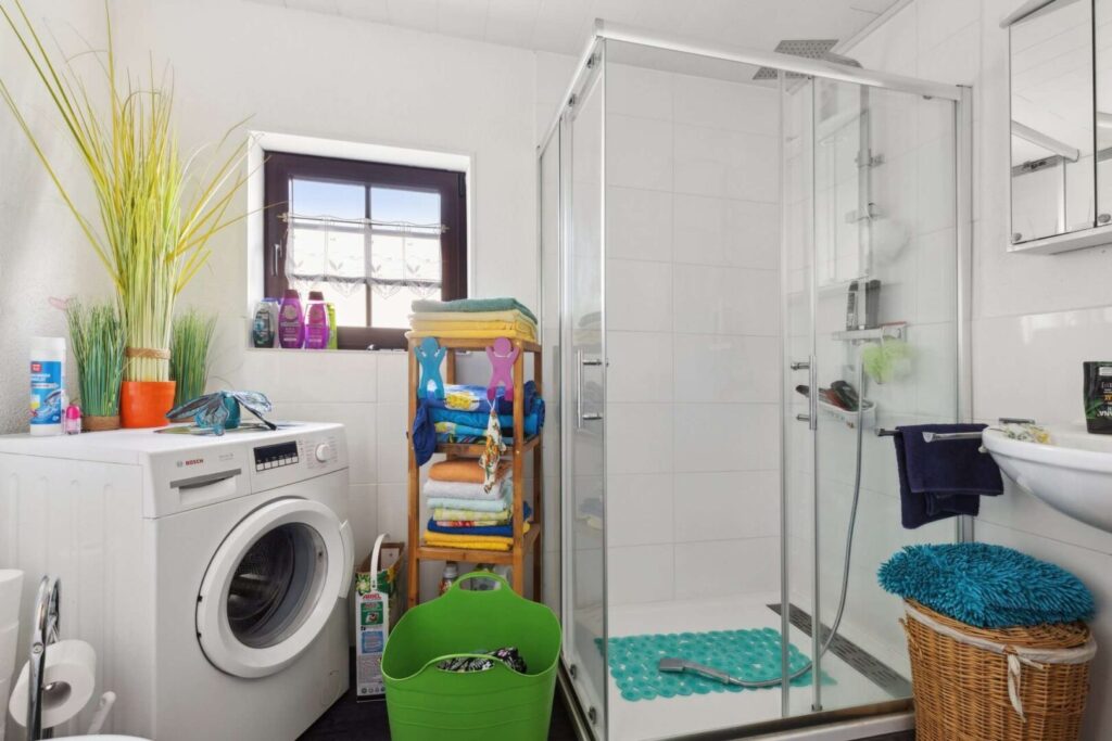 Bad mit Dusche