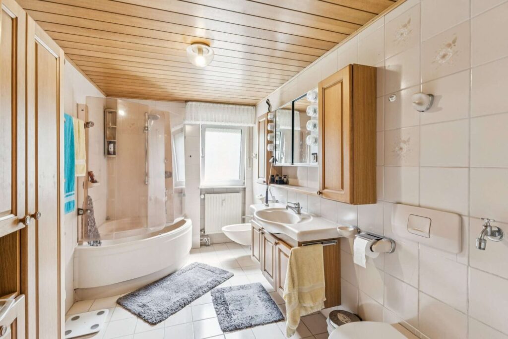 Badezimmer-OG