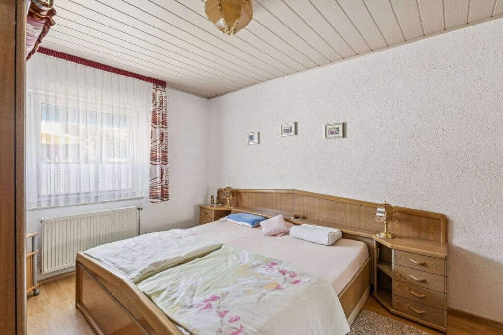 Schlafzimmer-EG