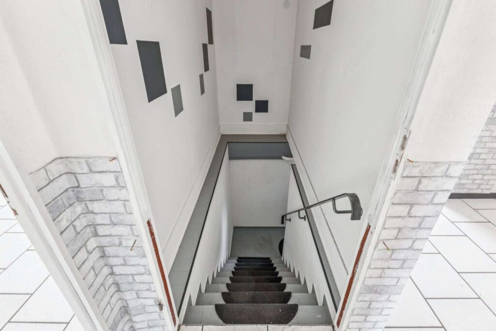 Treppenhaus-EG ins UG