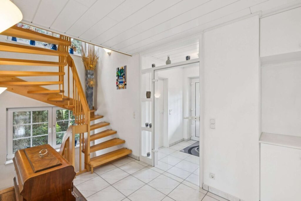 Treppe-EG ins DG