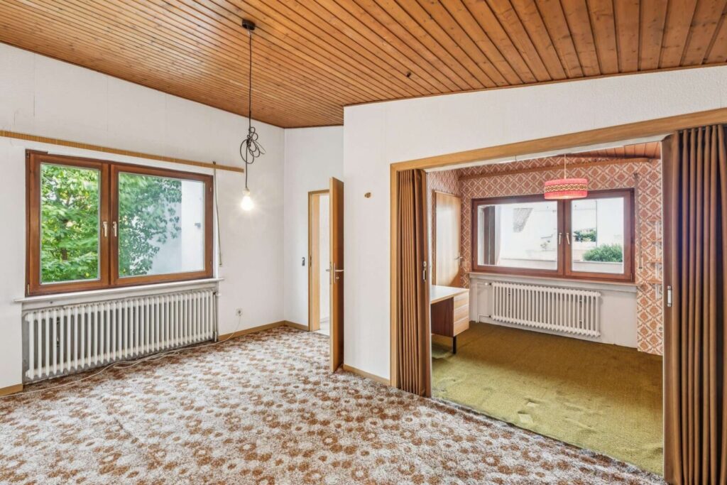 Schlafzimmer mit Balkon